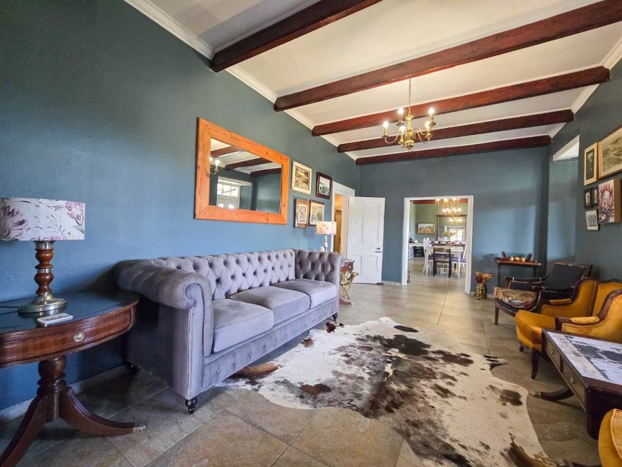 8 Bedroom Property for Sale in Stilbaai Oos Western Cape